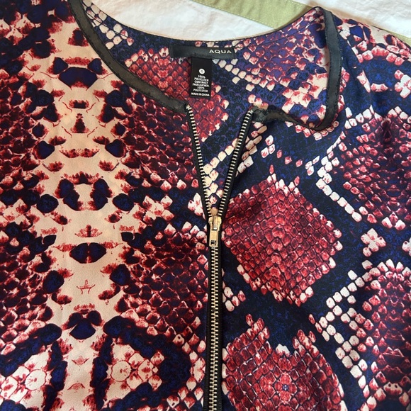 AQUA Snakeskin Blouse with leather accents, good worn condition, size small - Picture 10 of 16